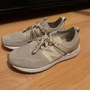 New Balance Tan Knit Sneakers (Women’s Size 7)